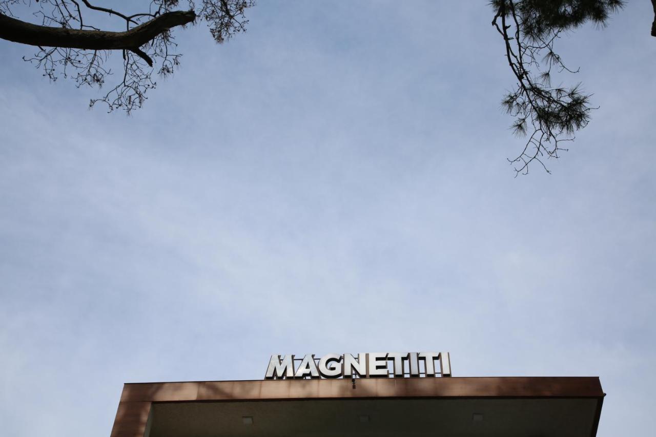 Magnetiti Hotel ウレキ エクステリア 写真